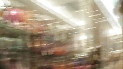 金髪ノーパン  xvideo 無料 エロ 動画