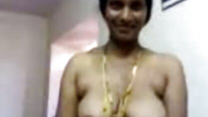 南インドのソースは、顧客に彼女のおっぱいを示してい 女性 動画 電マ