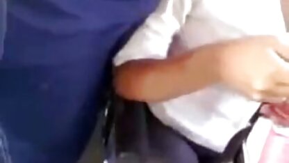 チューブ彼の手、大きな4 女性 動画 水着