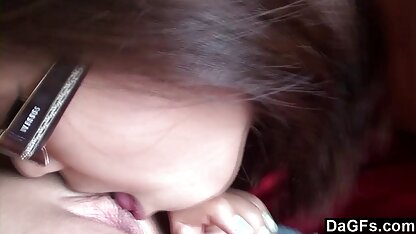 アジアのダウンオン彼女の