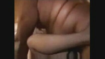 小さな黒は女の子に脂肪の負荷を落とします。 貧 乳 人妻 エロ 動画