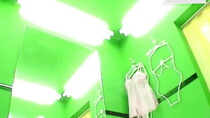 裸体 女子 大学生 アダルト ビデオ