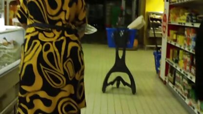 市場で大きなアラブ 無 修正 女 の オナニー