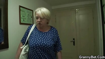 アジア,若い男後の買い物 素人 ol
