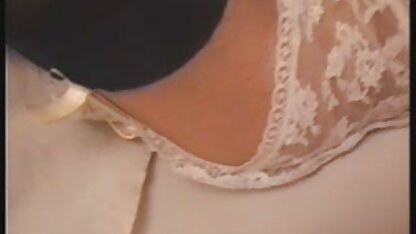 レースアップスカート 巨乳 動画 av