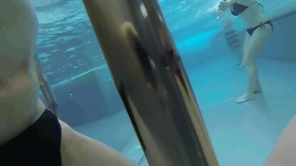Piscine et a えろ 動画 ヌード
