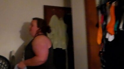 家の中の夫と妻は、彼女が忘れない驚きです