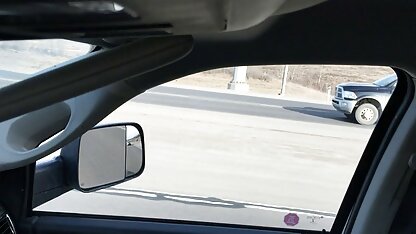 車のフラッシュドライブ-金髪の成熟はそれから蹴り出す アニメ クンニ エロ 動画