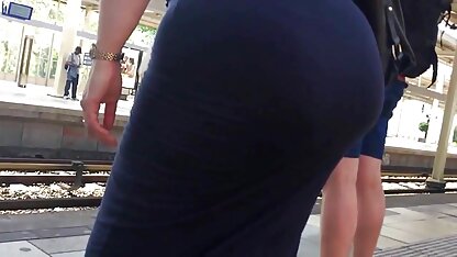 女性の大きな泡のお尻-熟女-盗撮  手コキ テクニック 動画