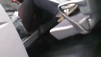 電車の中で立ち往生 女子 高生 av 無料 動画
