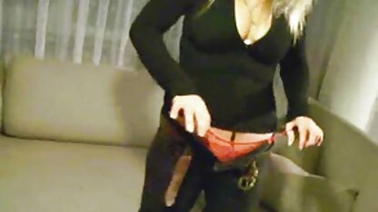 Blondieは膣にパンティーを置きます 女性 が 見 たい セックス 動画