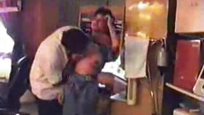 アラブ-カブ ジュリア パイズリ 動画