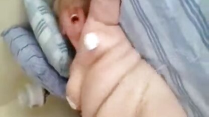 より年上の女性。 大きな古い マネージャー 手コキ