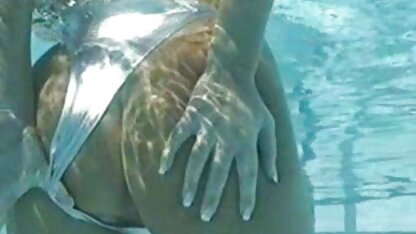 水の下で見る 海 sex 動画